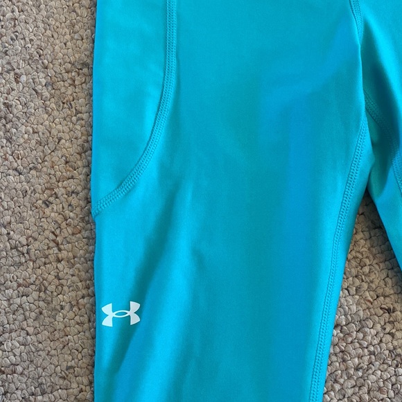 NWT Under Armour capris - Picture 2 of 6